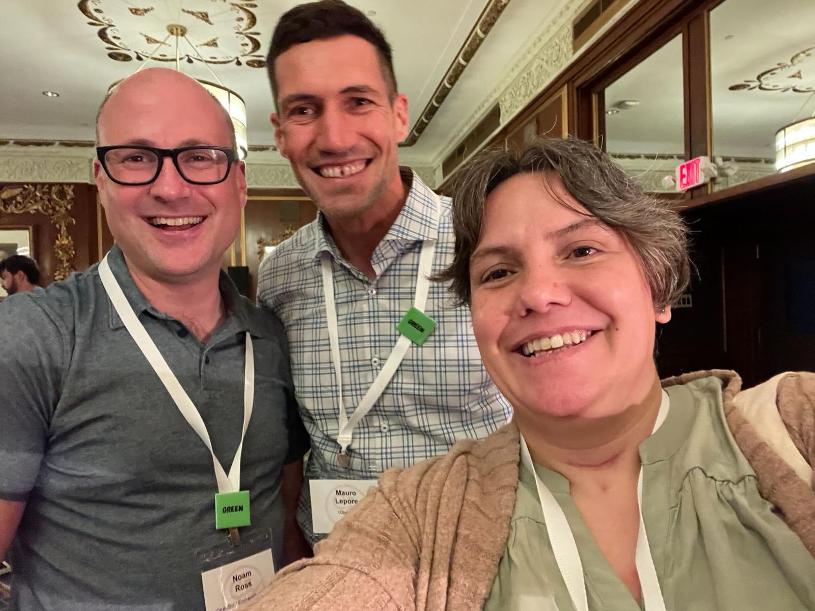 Noam Ross, Yanina Bellini Saibene y Mauro Lepore en la reunión de CZI de 2024 en Boston, EE. UU.